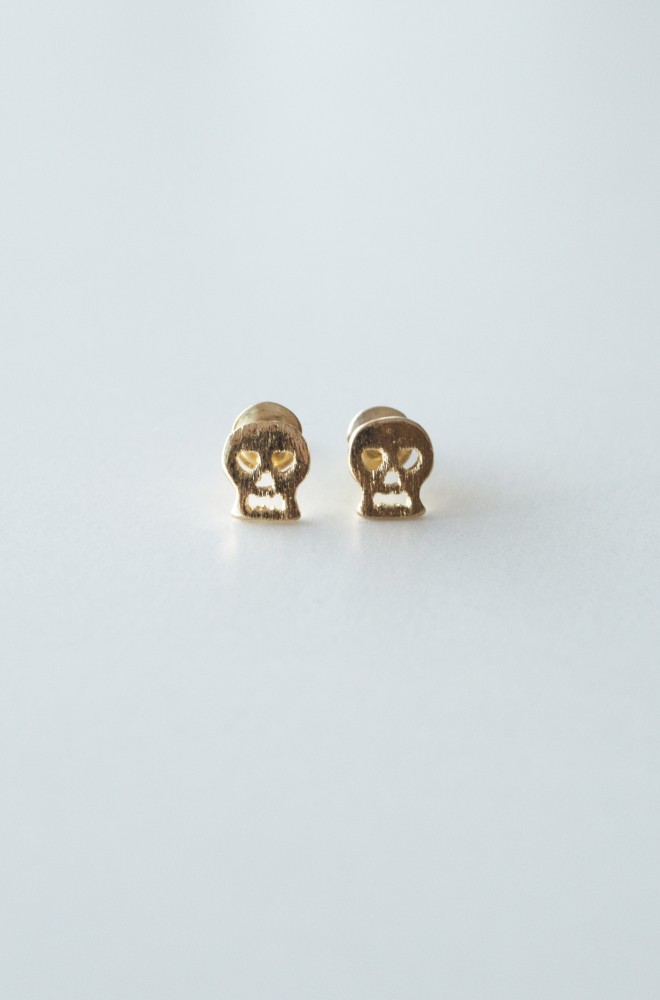 skull stud earrings